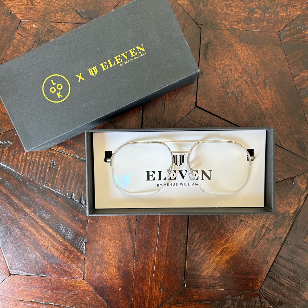 Readers by Venus Williams ELEVEN for LookOptic.Power 2.00.Brand new never worn.